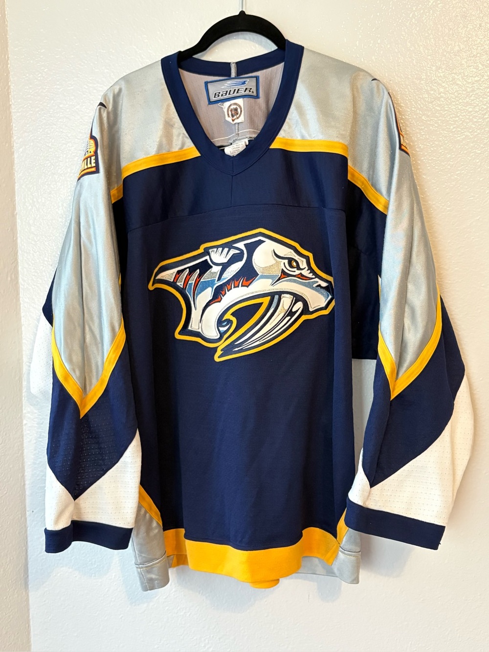 Vintage Nashville Predators Jersey Mens Large Blue Yellow Inaugural 90s